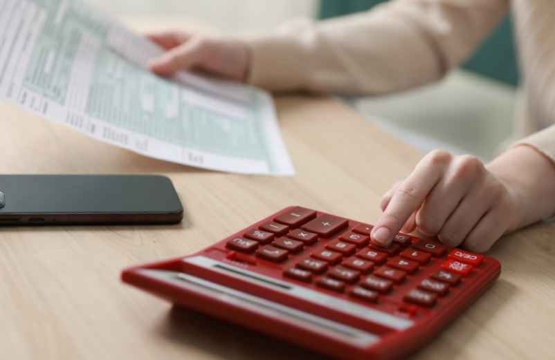 L'âge et le statut de l'emprunteur-Mon compte Banque - Aide en ligne L'âge et le statut de l'emprunteur-Mon compte Banque - Aide en ligne